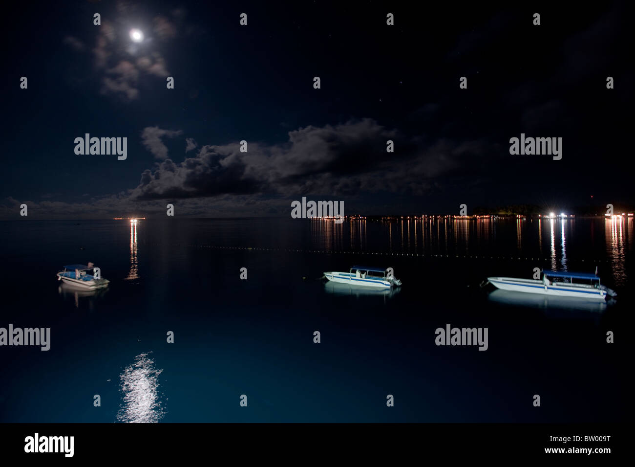 Blick auf Mabul Island in einer klaren Nacht, Mabul, Sabah, Malaysia, Borneo Stockfoto