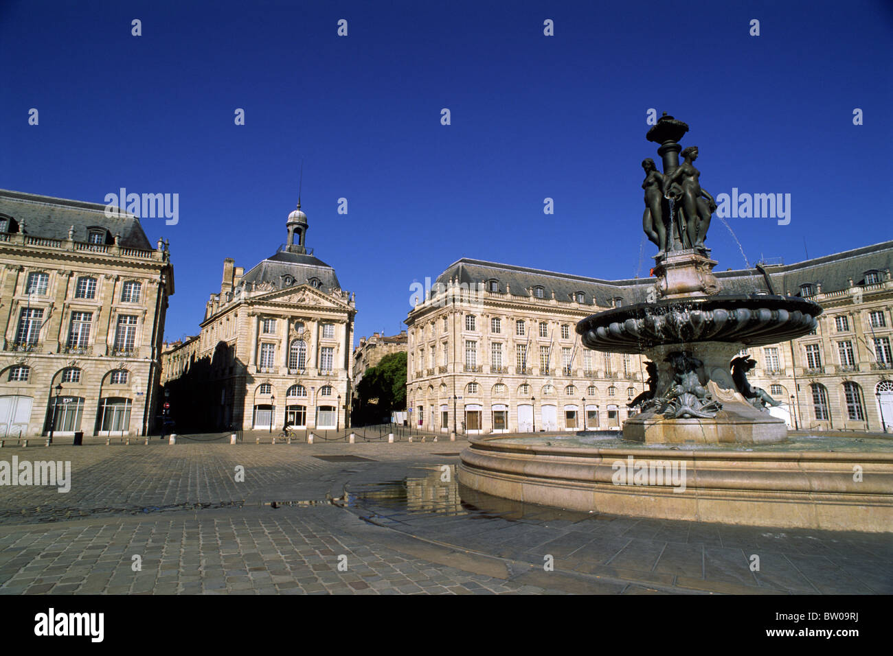 Frankreich, Bordeaux, Place de la Bourse, Brunnen der drei Grazen Stockfoto