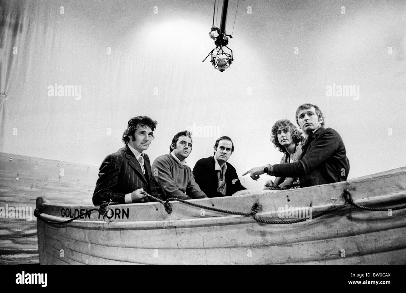 Die Besetzung von Monty Pythons Flying Circus im BBC-Studio im Oktober 1970 Stockfoto