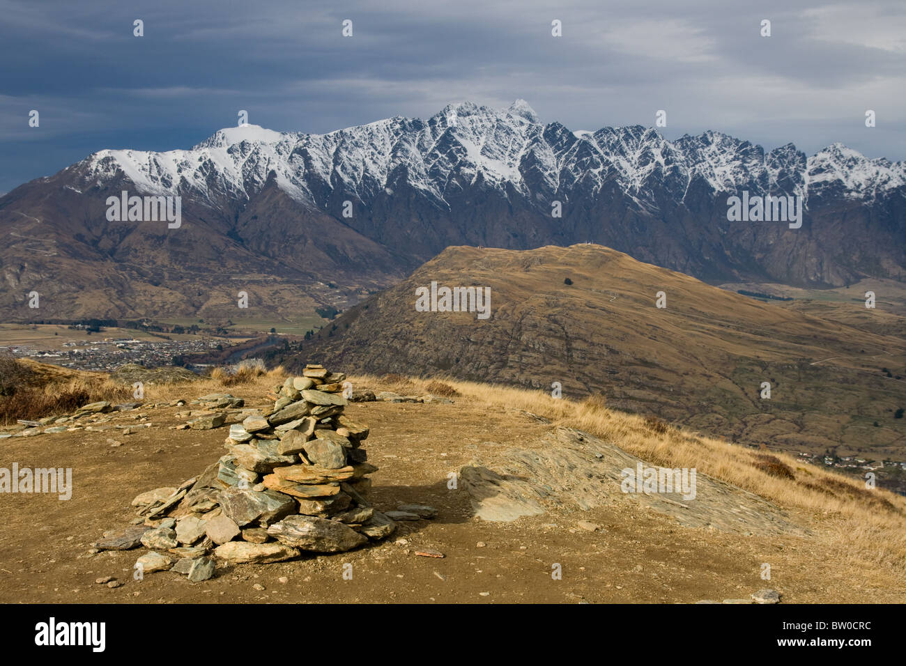 Winter-Blick auf Remarkables Range in Queenstown, Neuseeland Stockfoto