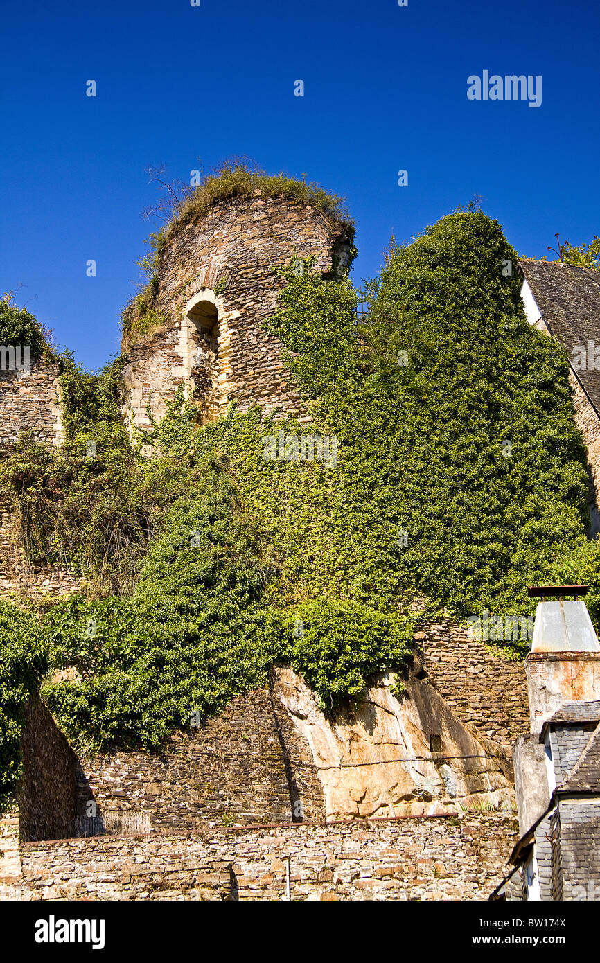 Château-Ruinen in Segúr la Château in der Region Limousin in Frankreich Stockfoto