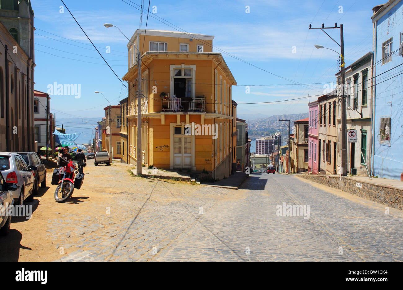 Straßenszene in Valparaiso, Chile Stockfoto