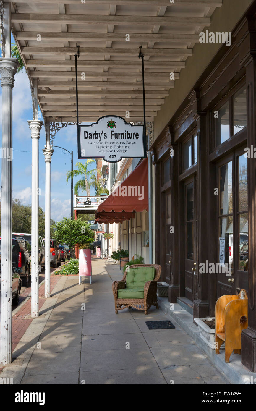 Geschäfte auf der Hauptstraße in der historischen Altstadt, Natchez, Mississippi, Vereinigte Staaten Stockfoto