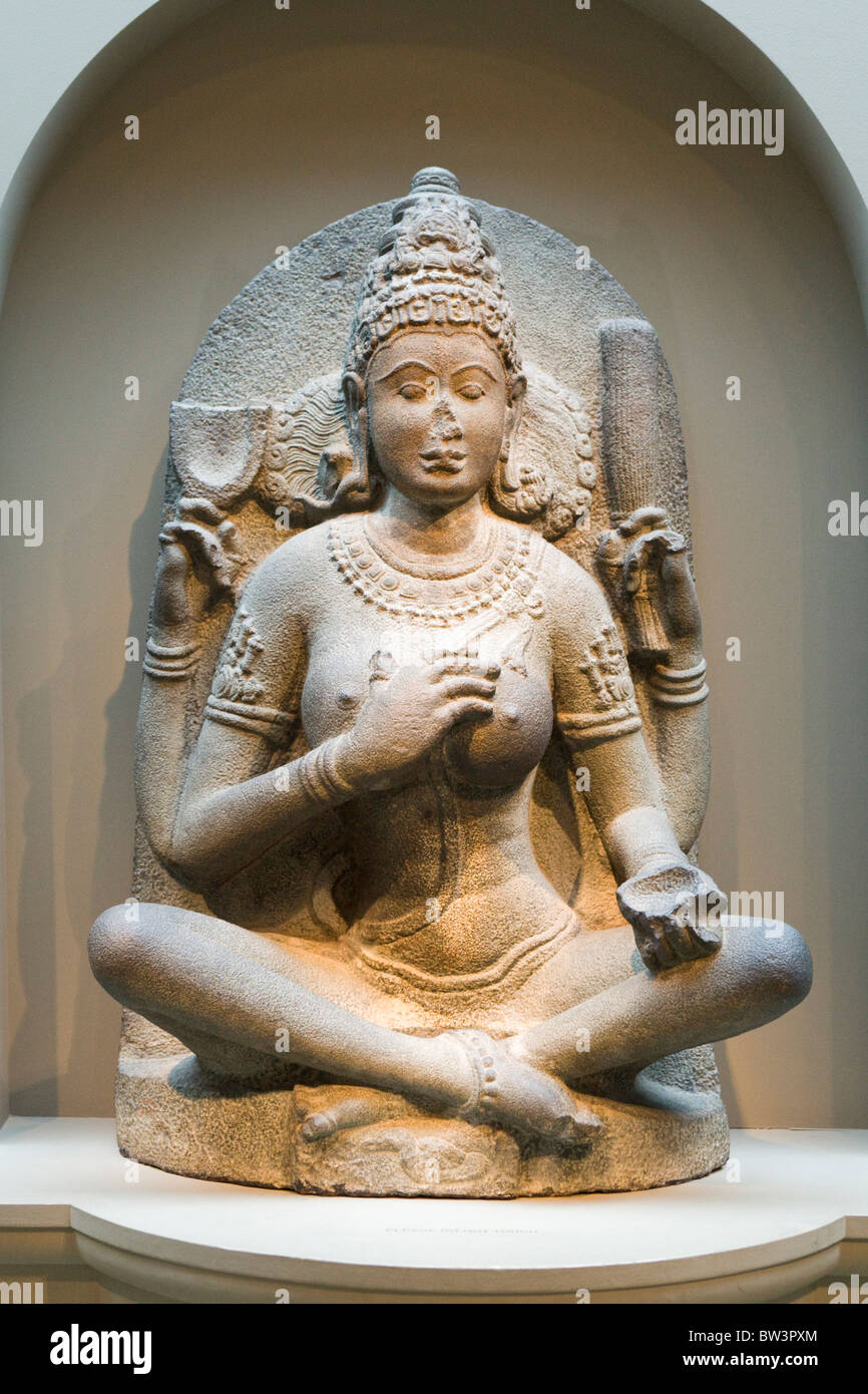 Eine Yogini - Südindien, Tanil Nadu, Kaveripakkam - 10. Jahrhundert Granit-Skulptur Stockfoto