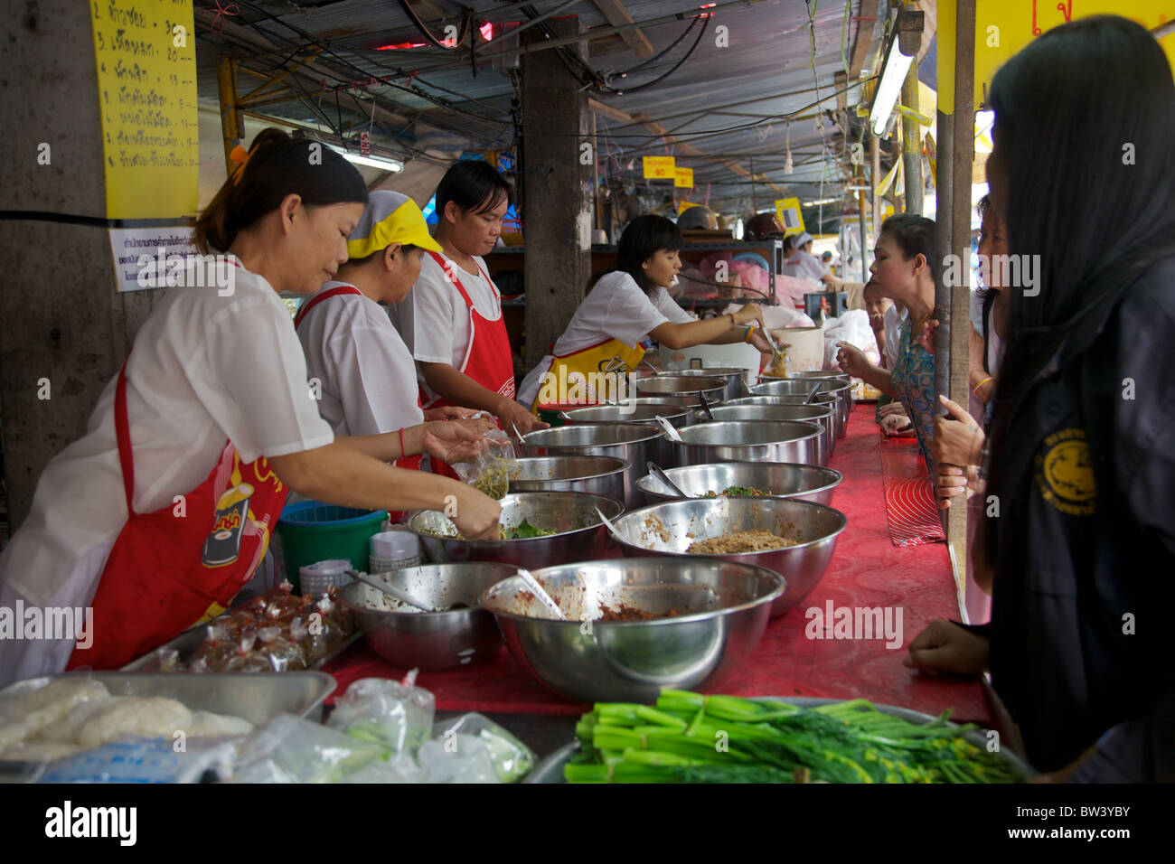 Garküche in der Vegetarier-Festivals in der Stadt Phuket Thailand Stockfoto