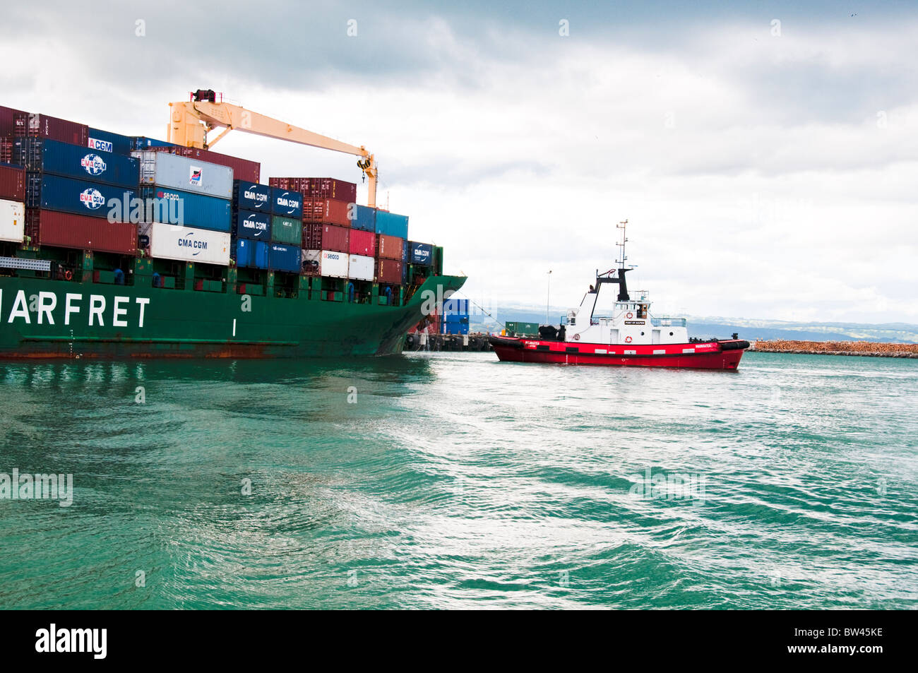 Hafen von Napier, North Island, Neuseeland, Marfret Containerschiff, Urlaub Port wird vorbereitet. Stockfoto