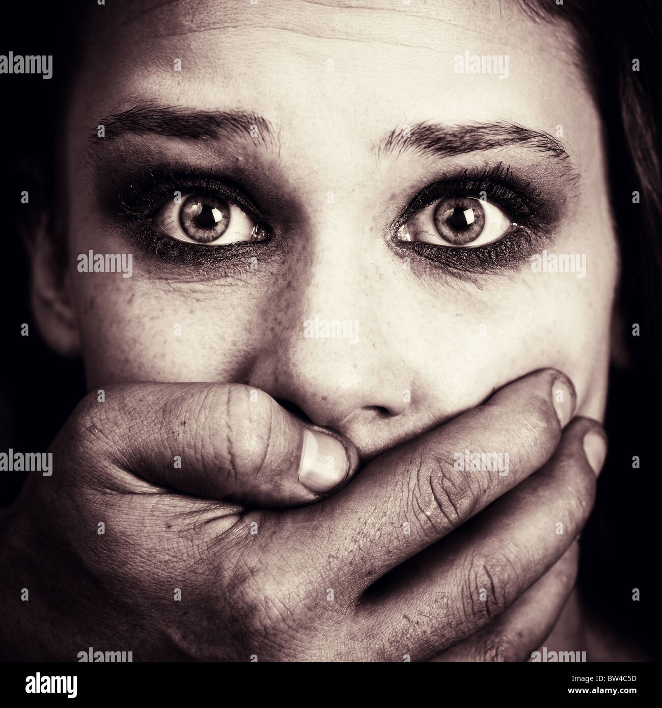 Angst vor Frau Opfer von häuslicher Folter und Gewalt Stockfoto