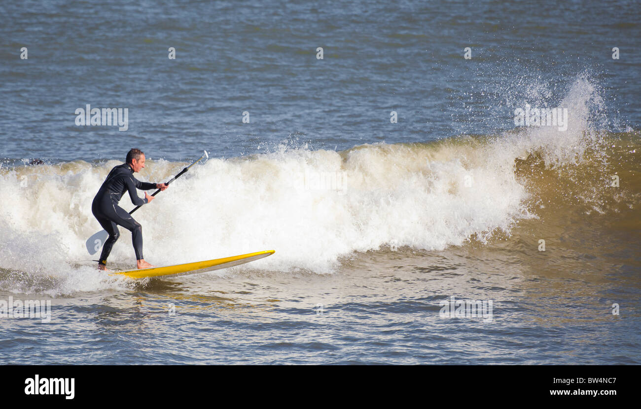 Surfer in Sokoa, Aquitaine, Frankreich Stockfoto
