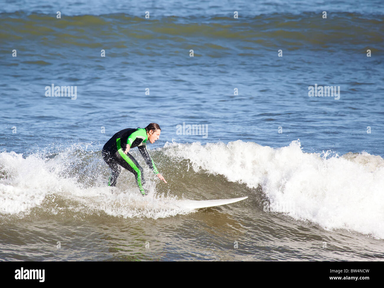 Surfer in Sokoa, Aquitaine, Frankreich Stockfoto