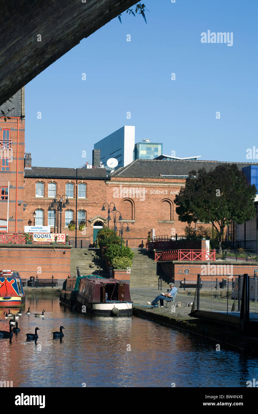 Castlefield Kanal-Becken in der Nähe der Kreuzung der Rochdale und Bridgewater Kanäle Manchester England Stockfoto