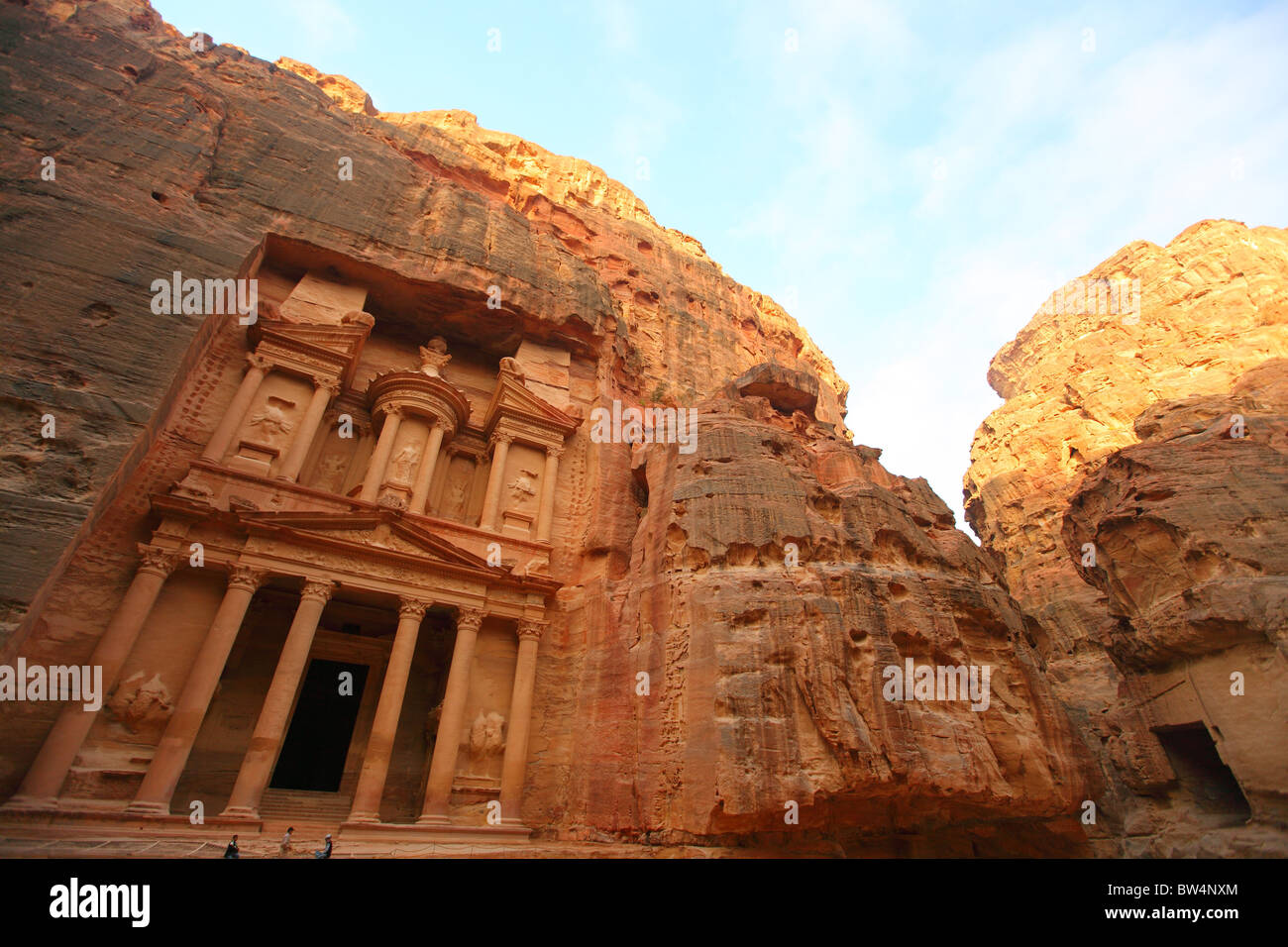 Jordan, Grafschaft Ma'an, Petra, Al Khazneh, Treasury, frühen Morgen im Oktober Stockfoto Jordan, Grafschaft Ma'an, Petra, Al Khazneh, Treasury, frühen Morgen im Oktober Stockfoto