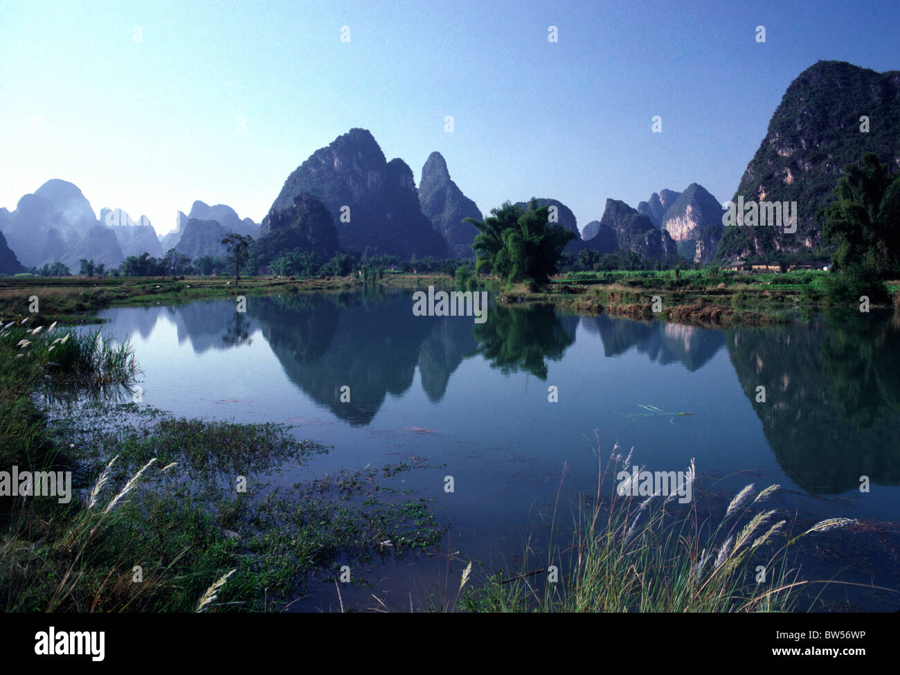 Yangshuo Berge, tagsüber Blick Stockfoto