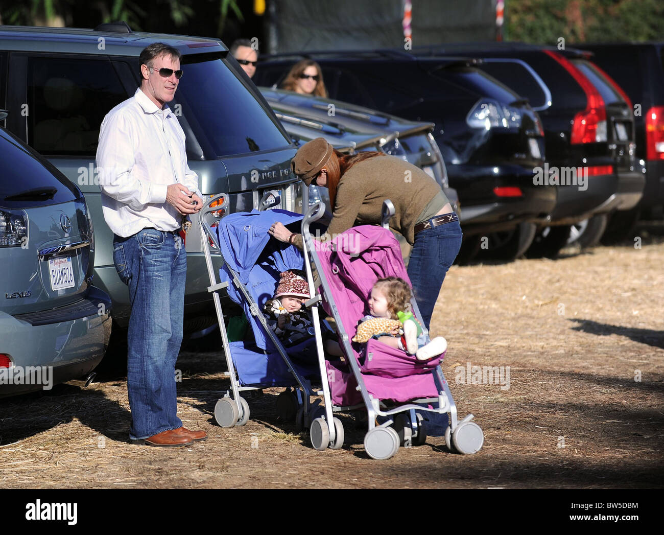 Marcia Cross und Familie besuchen Kürbisbeet Stockfoto