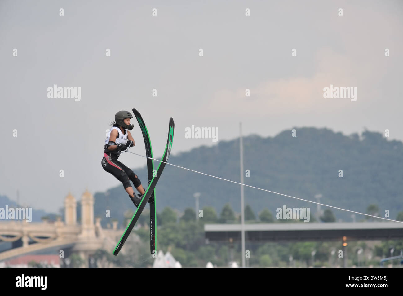 Malaysische Wasserski 2010 & WakeBoard Meisterschaft Runde 4 - springen alle Finale Open Damen Stockfoto