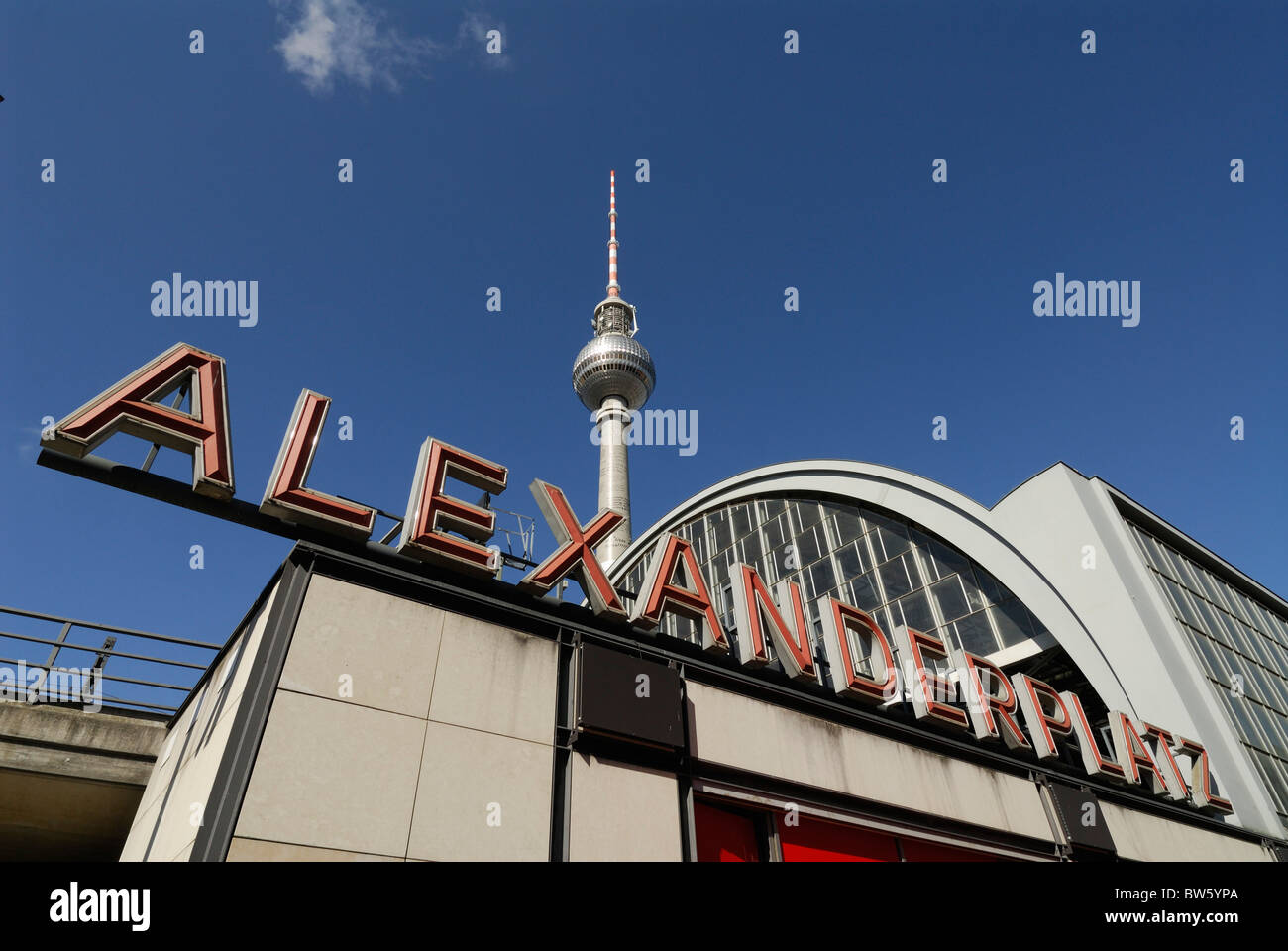 Fernsehturm am Alexanderplatz Berlin Deutschland. Stockfoto