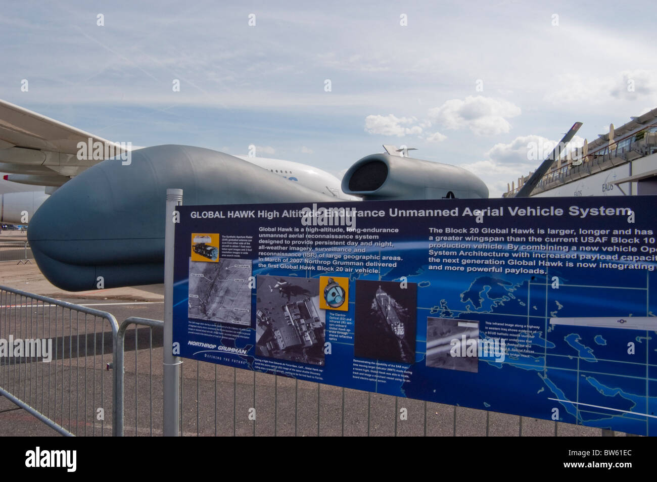 Paris, Fran-ce, Paris Air Show am Flughafen Bourget, The Global Hawk, High Attitude Endurance Unmanned Vehicle » American Military Drone, (Salon du bourget) paris International Exhibition Stockfoto