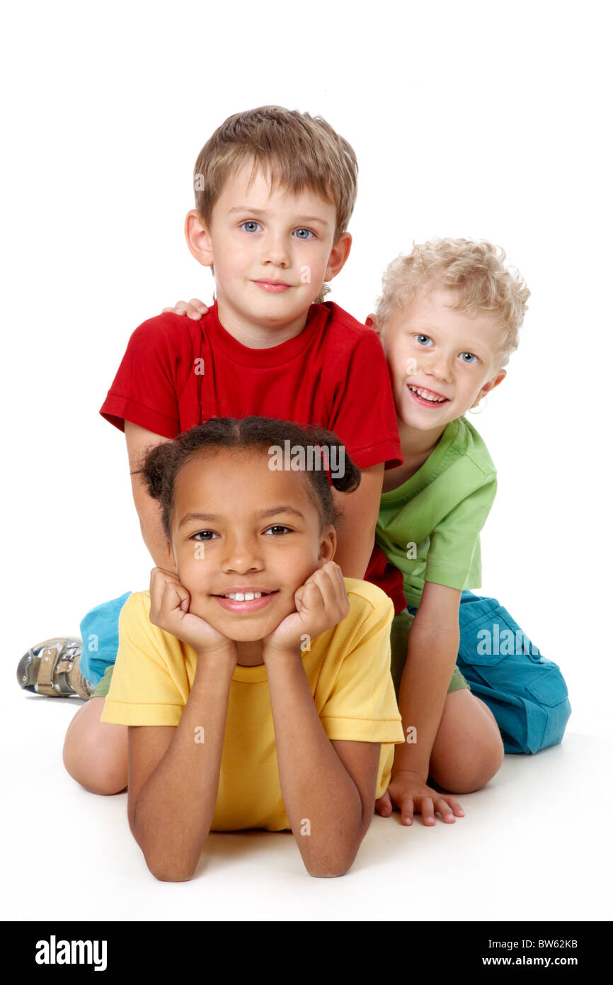 Porträt von lächelnden Kinder in die Kamera schaut Stockfoto