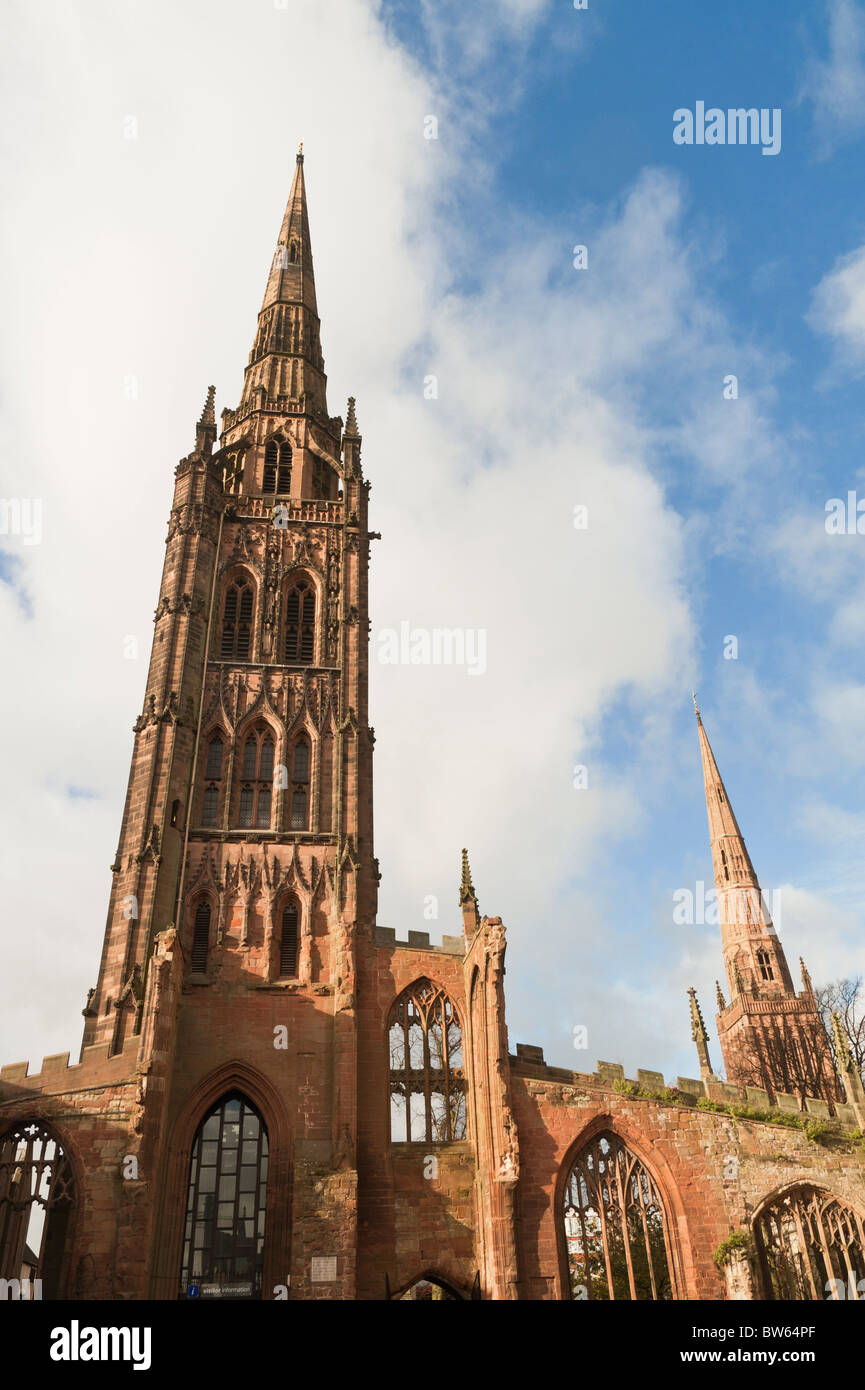 Turm der alten Coventry Kathedrale Coventry Warwickshire England UK Stockfoto