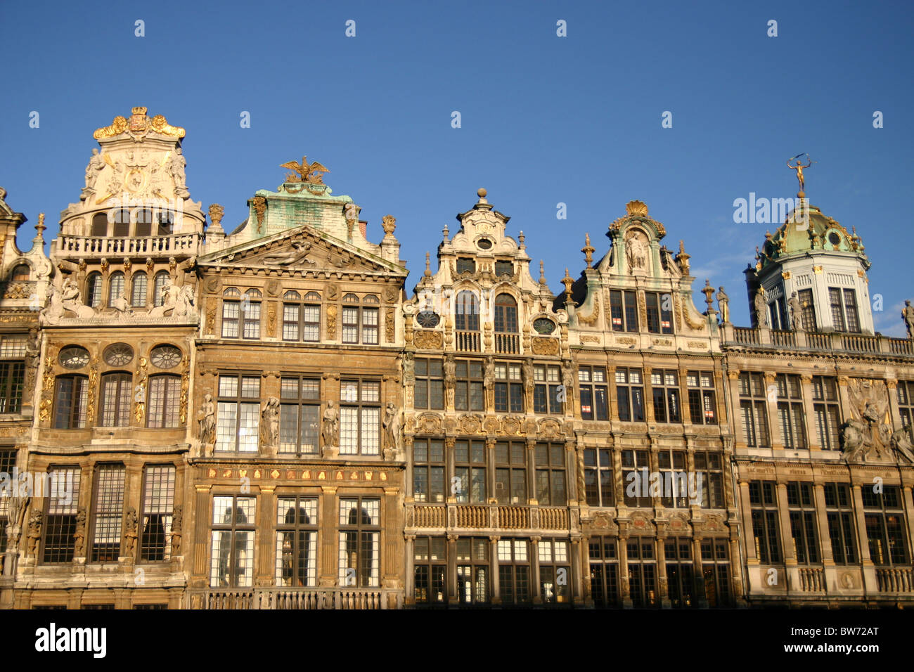 Die Grand Place oder Grote Markt ist der zentrale Platz in Brüssel. Es ist umgeben von Zunfthäuser, Rathaus der Stadt. Stockfoto