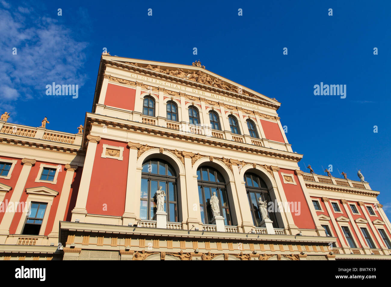Wiener Musikverein (Englisch: "Wiener Musikverein") ist eine berühmte Wiener Konzerthaus. Stockfoto