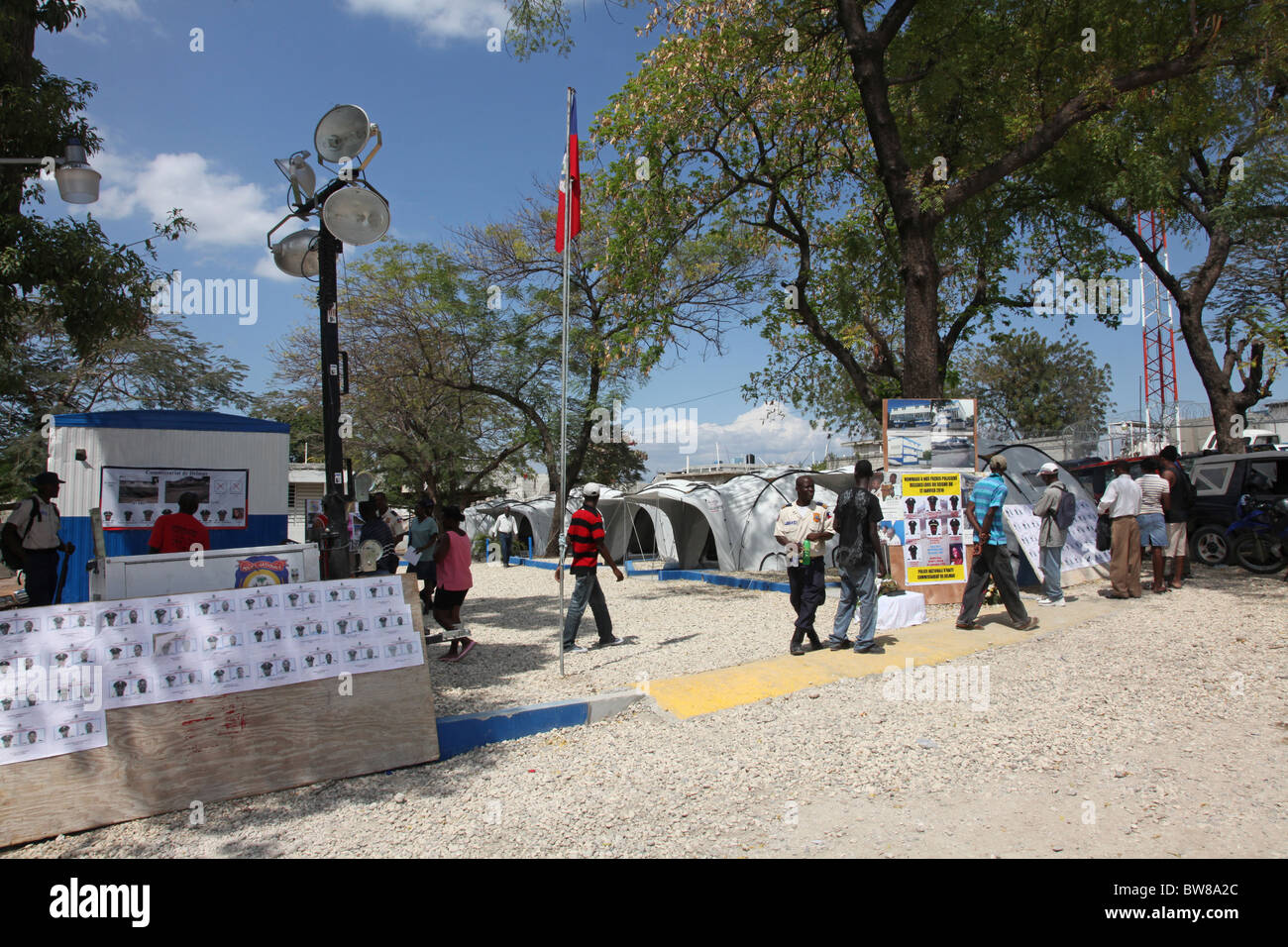 Haiti-Port au Prince Delmas 33 temporären Polizeiwache nach dem Erdbeben 2010 Stockfoto