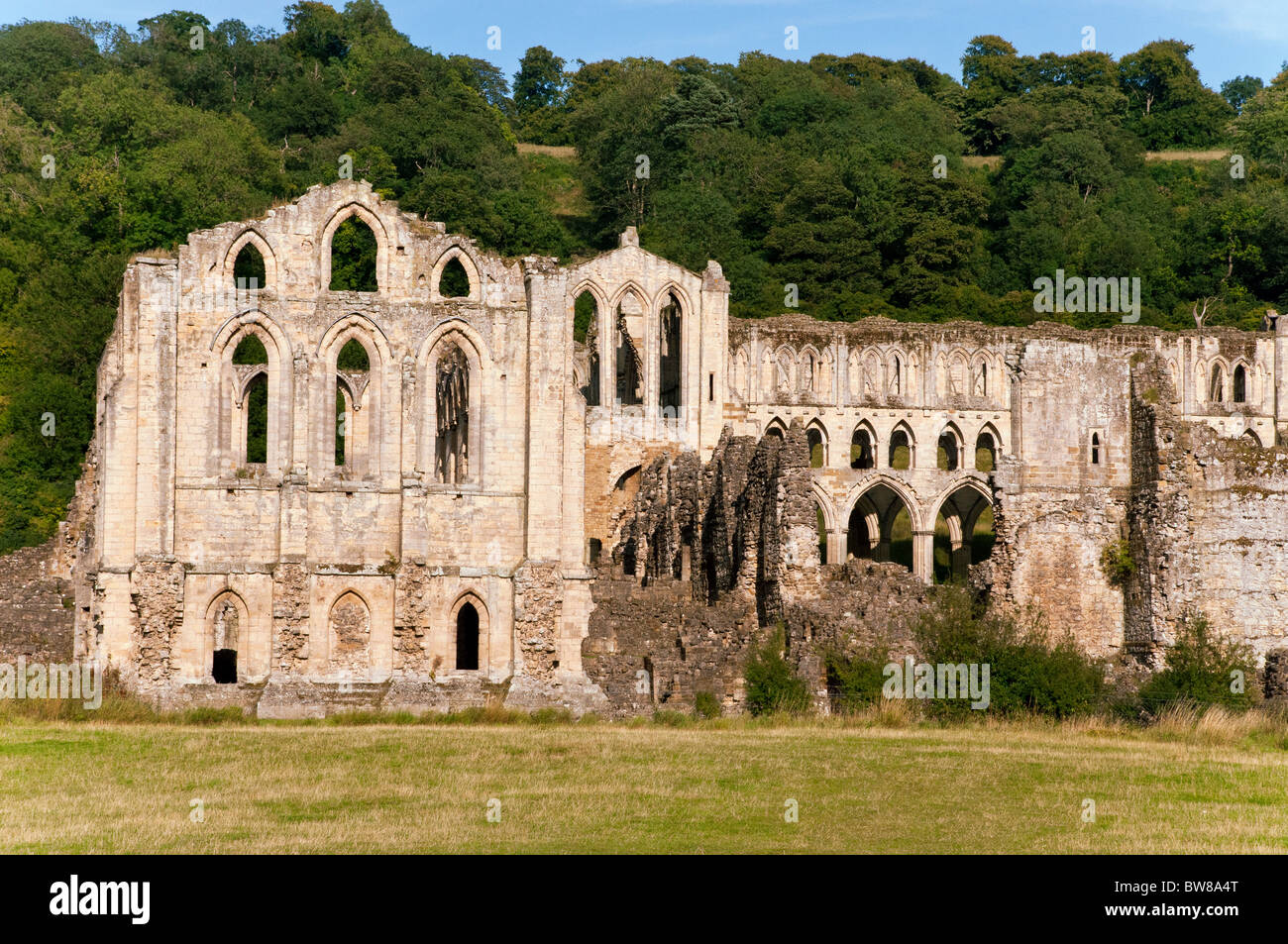 Rievaulx Abbey auf der North Yorkshire Moors in der Nähe von Helmsley Stockfoto