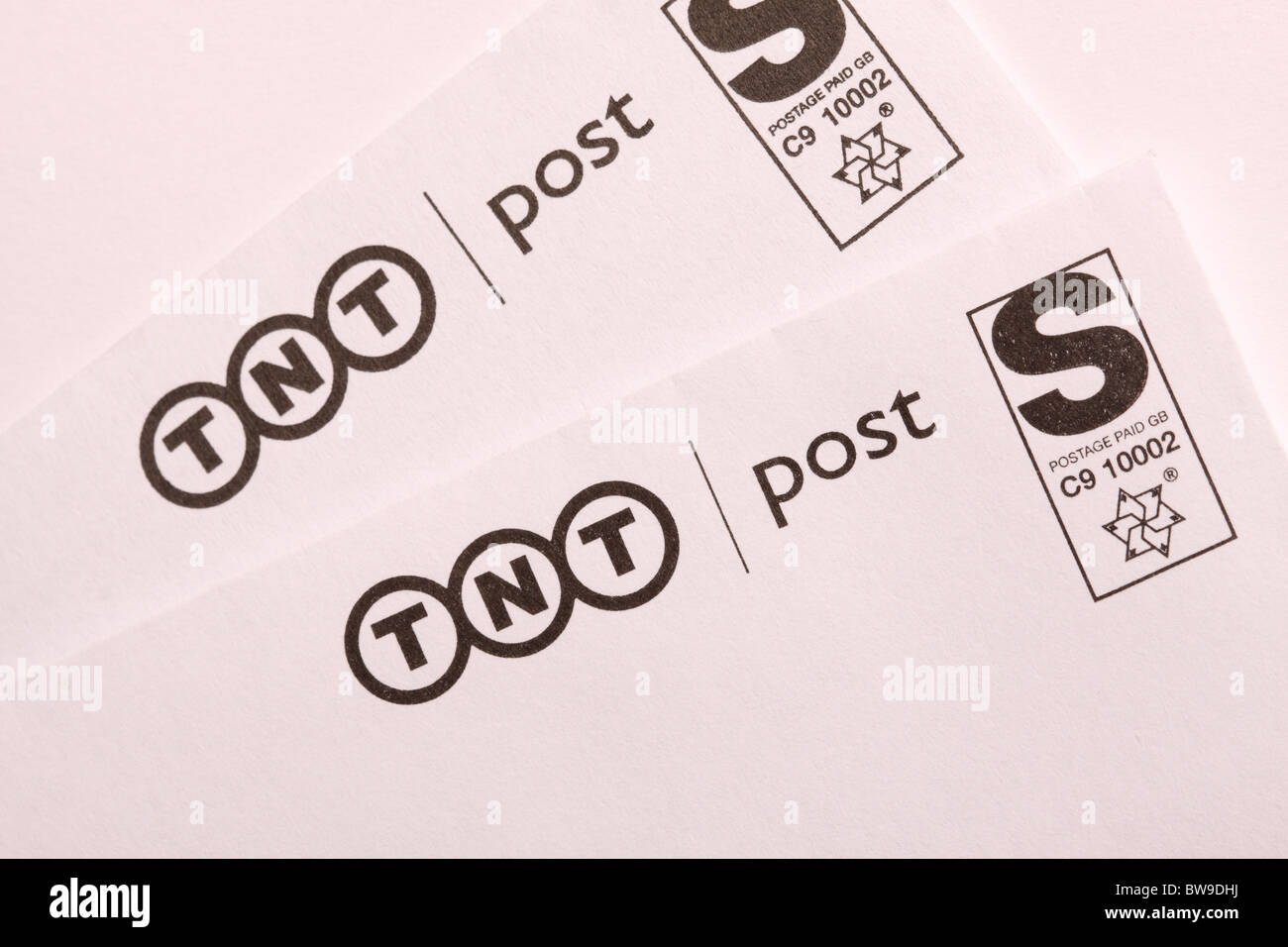 TNT Post Brief per Post Lieferservice Stockfoto