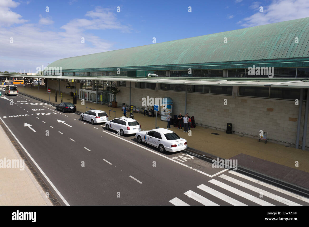 Fuerteventura, Kanarische Inseln - Flughafen, Zufahrt und Taxis. Stockfoto
