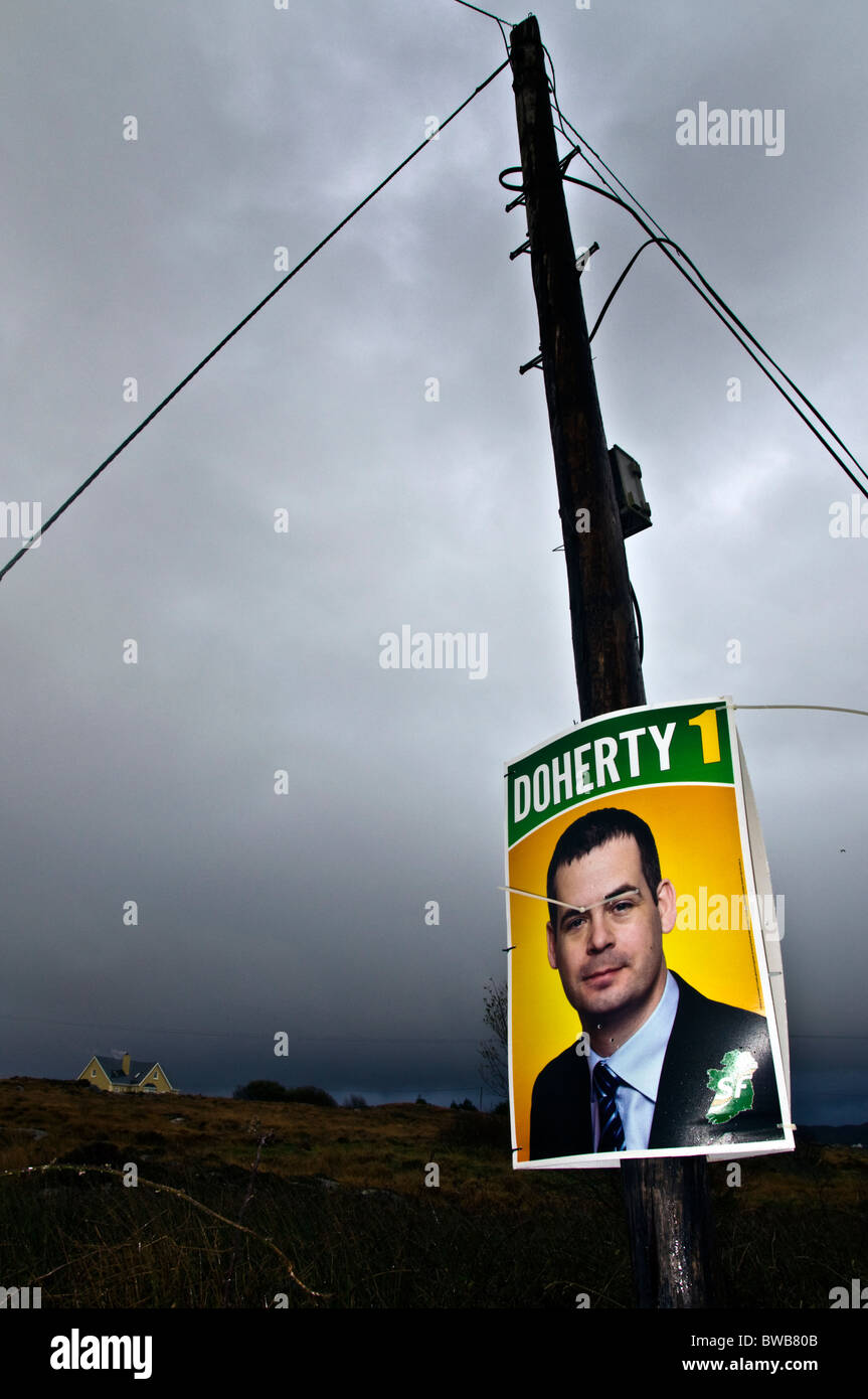 Donegal Süd-West Nachwahl Plakat mit Sinn Féin Pearse Doherty Stockfoto