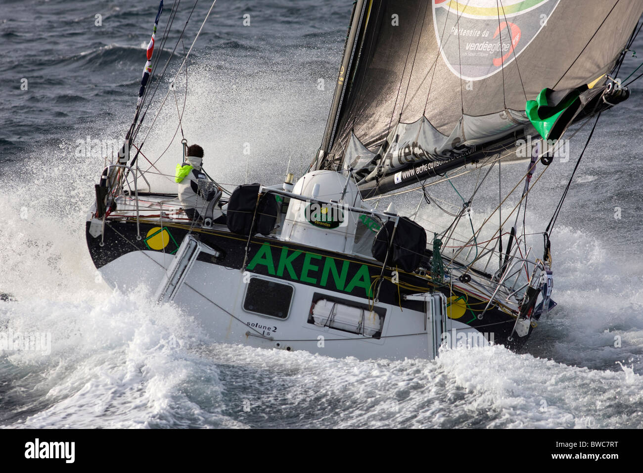 60ft Monohull Imoca "Akena Veranden", skippered durch Arnaud Boissieres, während Einhand Vendee Globe Race 2008/2009, 22 Septe Stockfoto