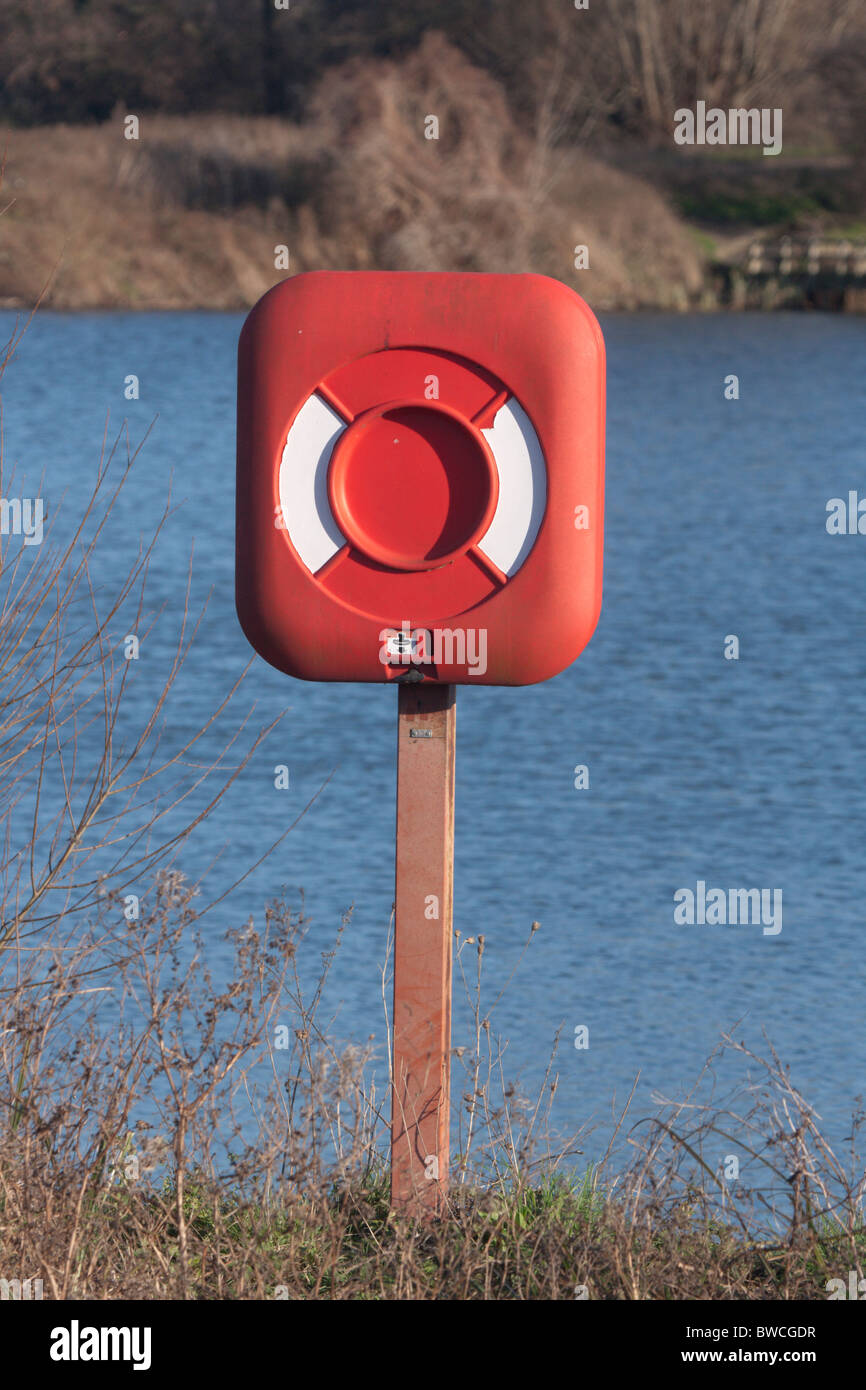 Rettungsring in Walthamstow Stauseen East London Stockfoto