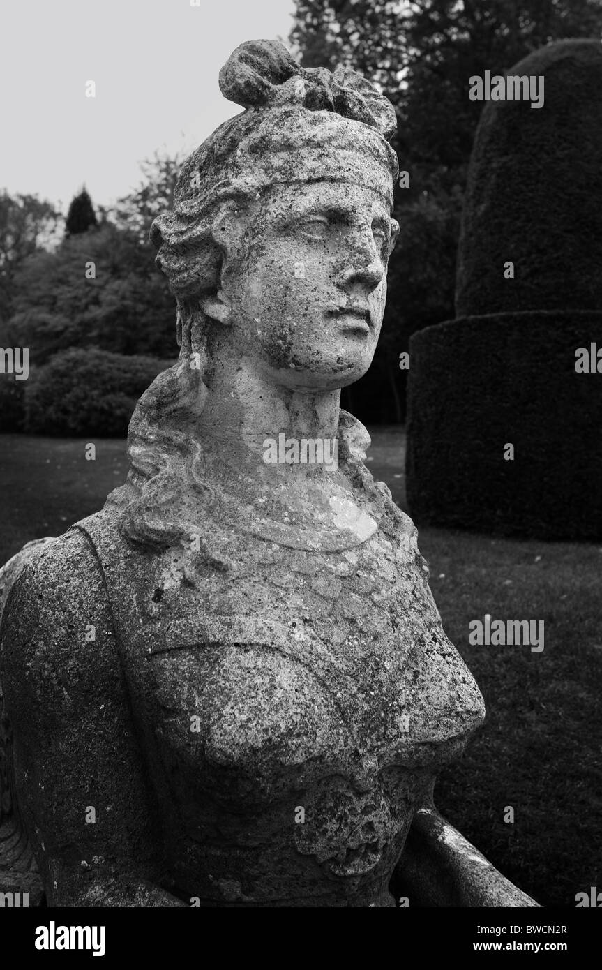 Anthropomorphe statue -Fotos und -Bildmaterial in hoher Auflösung – Alamy