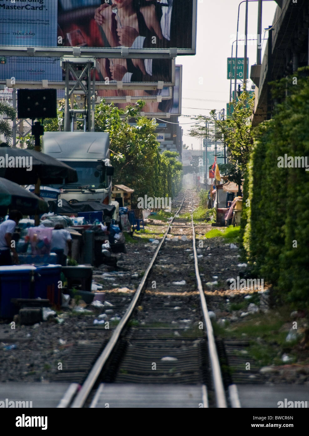 Einem Gleis, durchquert die Stadt von Bangkok in Thailand. Stockfoto