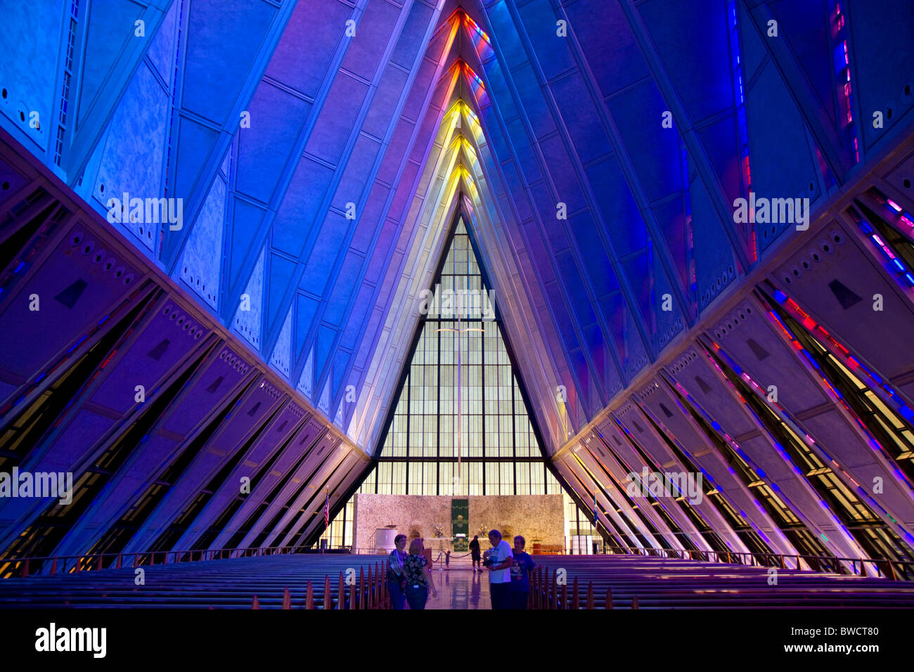 Innenraum der Kadetten Kapelle bei der Air Force Academy in Colorado Springs, Colorado, USA. Stockfoto