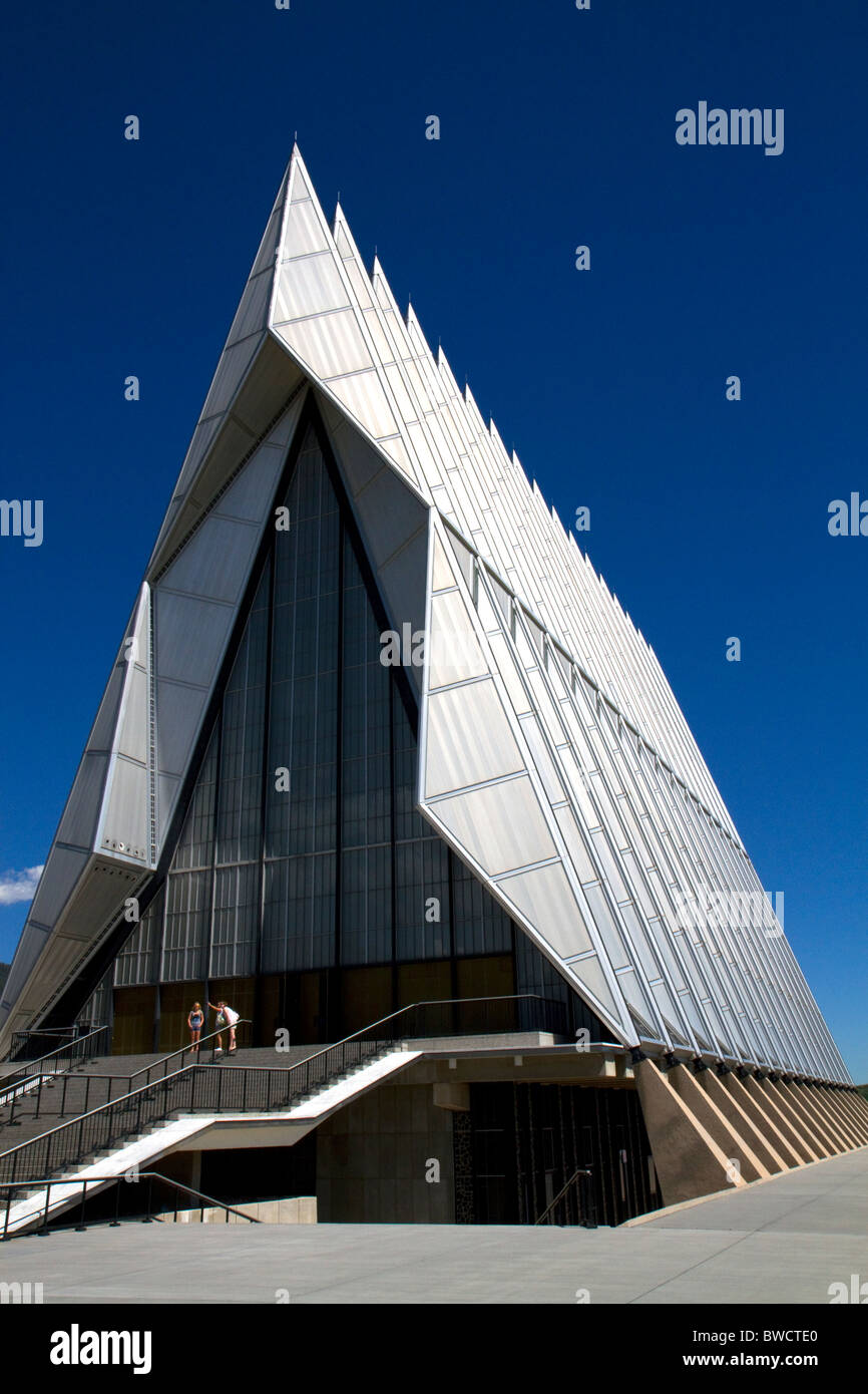 Die Kadetten Kapelle bei der Air Force Academy in Colorado Springs, Colorado, USA. Stockfoto