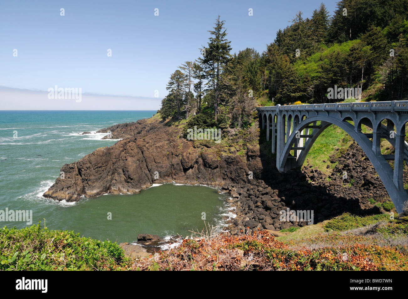 Rocky Creek Bridge oder Ben Jones Bridge, Otter Crest central Oregon Coast Pacific Northwest USA südlich von Cape foulweather Stockfoto