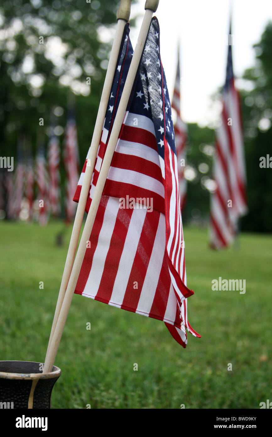 Memorial Day Nahaufnahme von amerikanischen Flaggen an der Wisconsin Memorial Park und Friedhof Brookfield Wisconsin WI Stockfoto