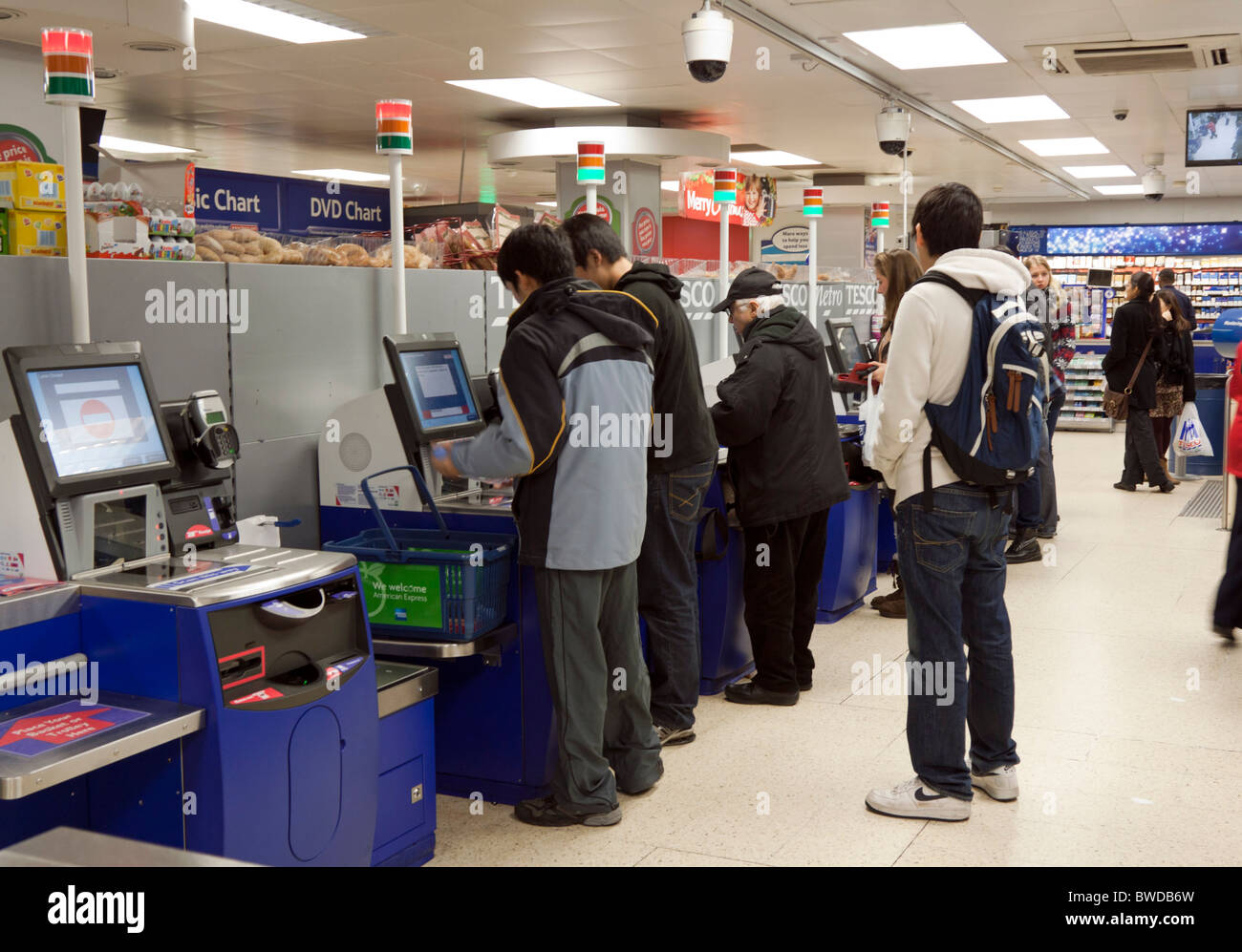 Tesco Express - Self-Service Check-out - Goodge Street - London Stockfoto