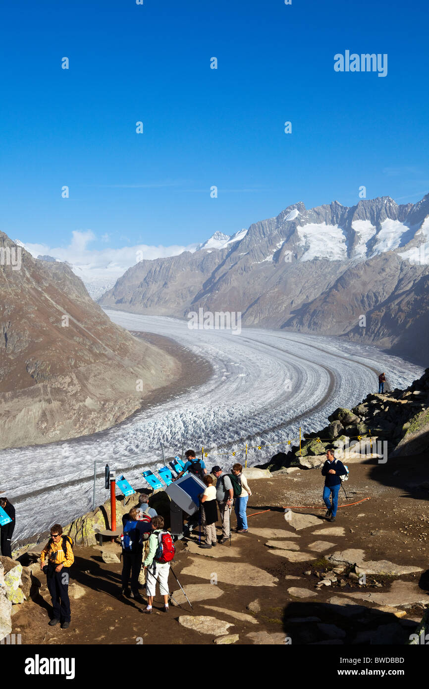 Suche bei Aletsch Gletscher, Schweiz Stockfoto