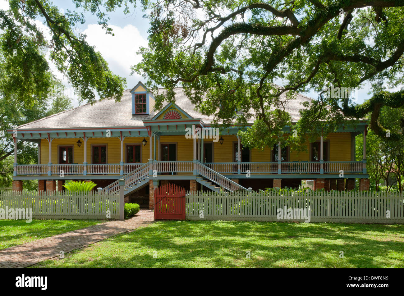 Louisiana, Vacherie, Laura Plantation, historische kreolische Zuckerrohr-Plantage, Haupthaus gebaut 1805 Stockfoto