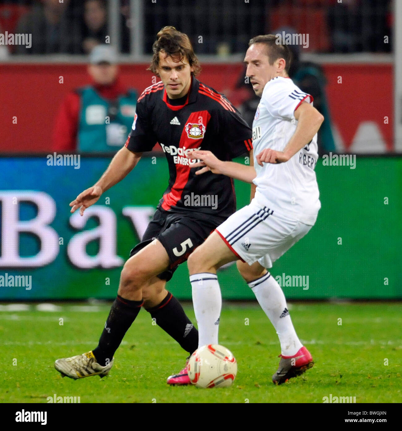 Bayer 04 Leverkusen-FC Bayern Muenchen 1:1--Manuel FRIEDRICH (Li, Bayer 04 Leverkusen), Franck RIBERY (FC Bayern München) Stockfoto