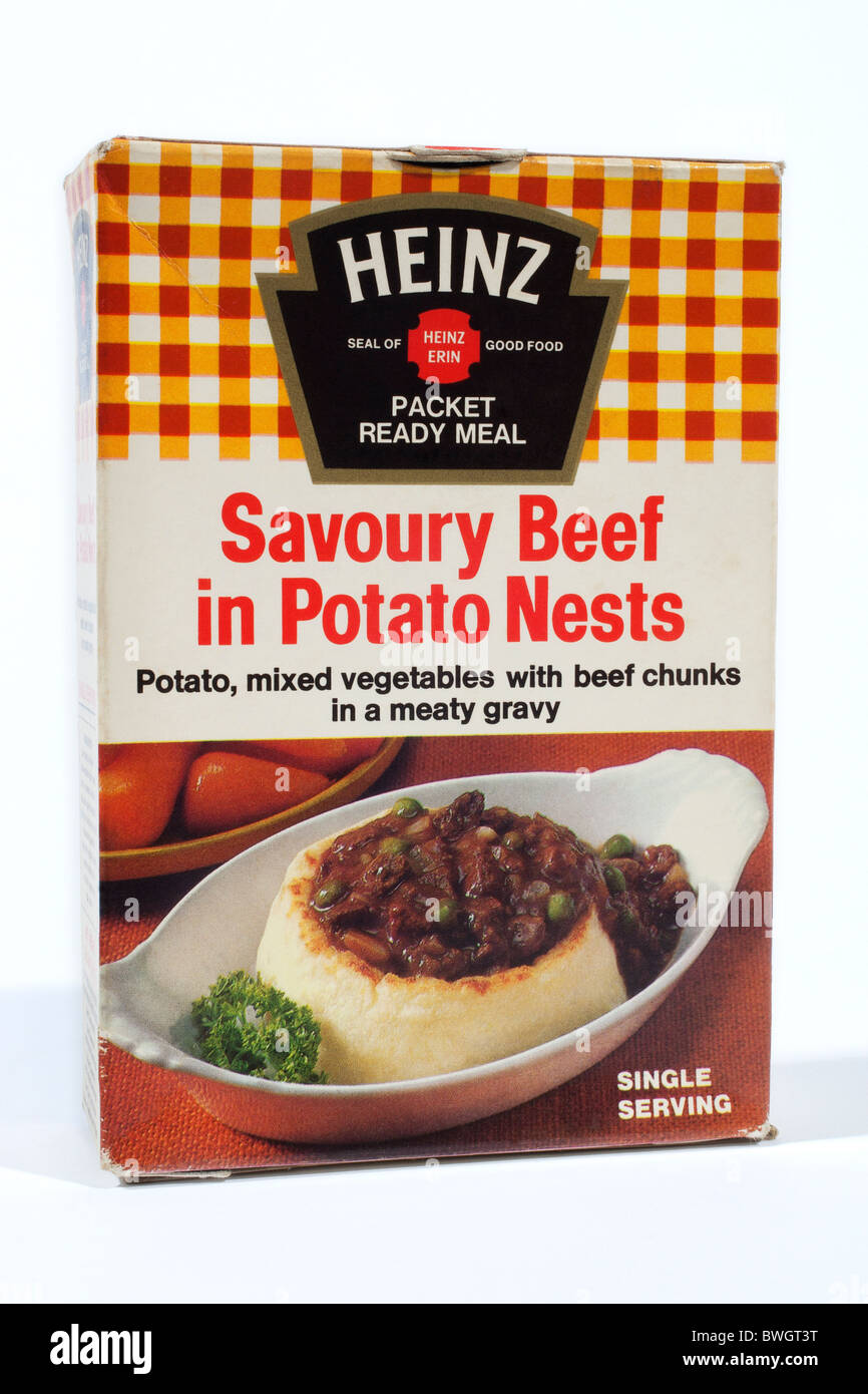 Paket von herzhaften Rindfleisch in Potato Nest Fertiggerichte in den 1970er Jahren von der Heinz produziert Stockfoto
