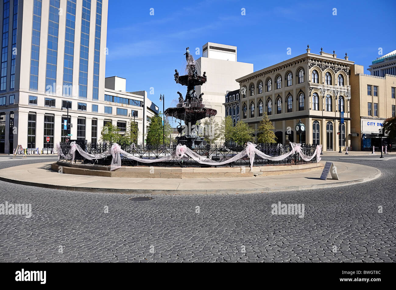 Brunnen im Herzen der Innenstadt von Montgomery, Alabama. Stockfoto