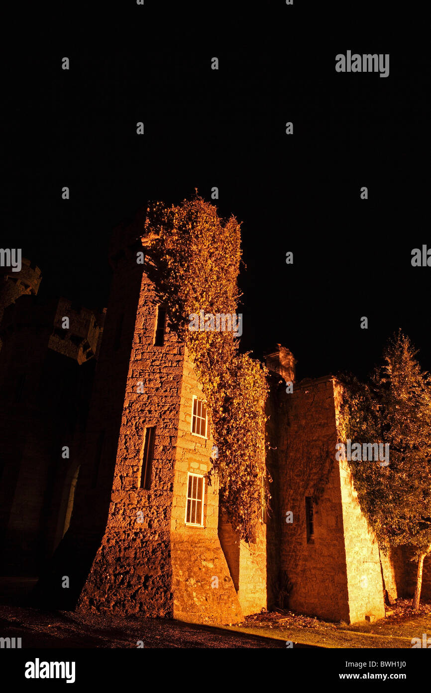 Bodelwyddan Burg bei Nacht Denbighshire Nord-Wales Stockfoto