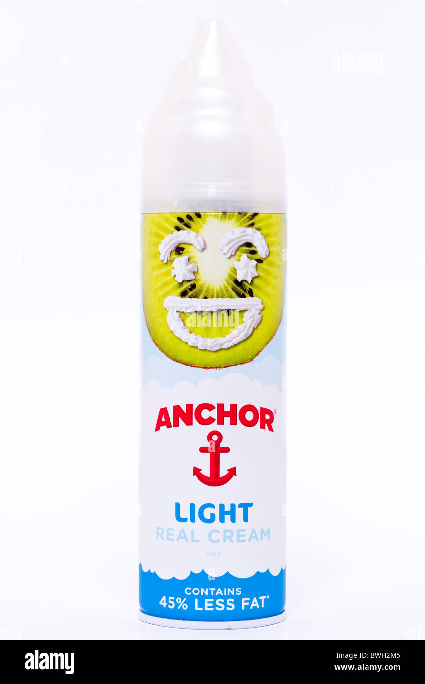 Eine Wanne mit Anker real hellcreme (zusammenrühren) auf weißem Hintergrund Stockfoto