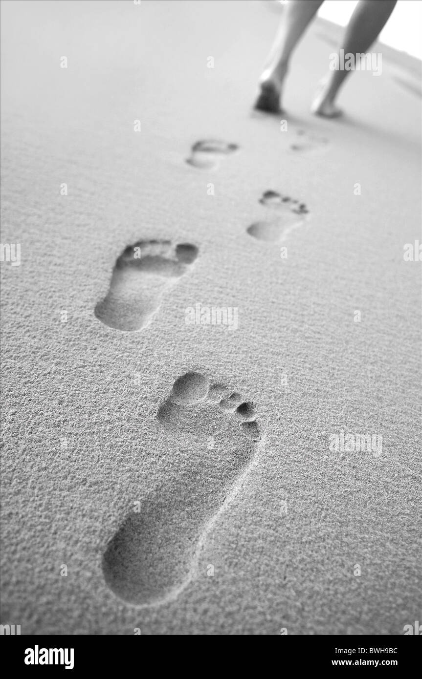 Fußabdrücke im sand -Fotos und -Bildmaterial in hoher Auflösung – Alamy