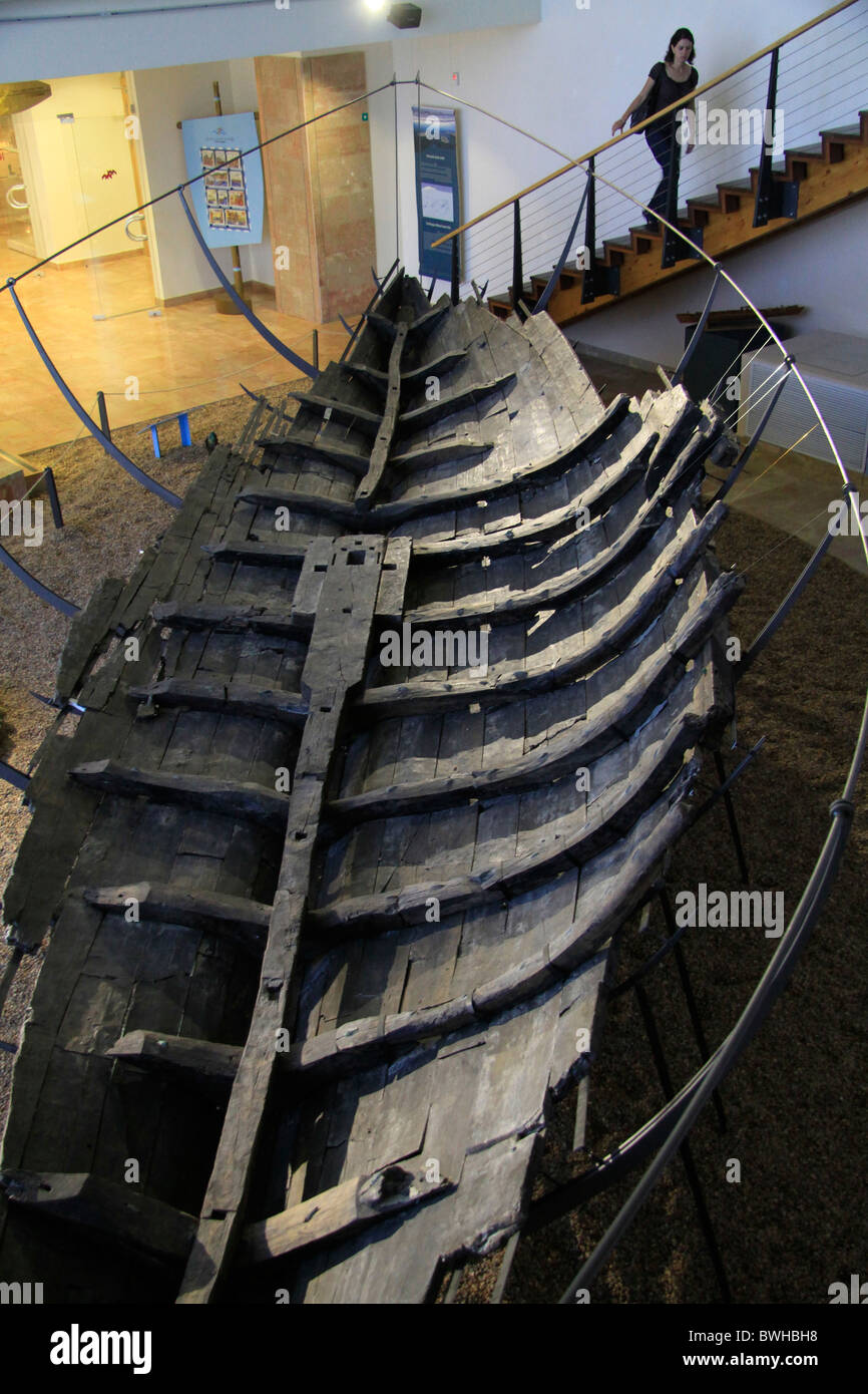 Israel, Universität von Haifa, das 2400 Jahre alten phönizischen Boot im Reuben und Edith Hecht Museum Stockfoto