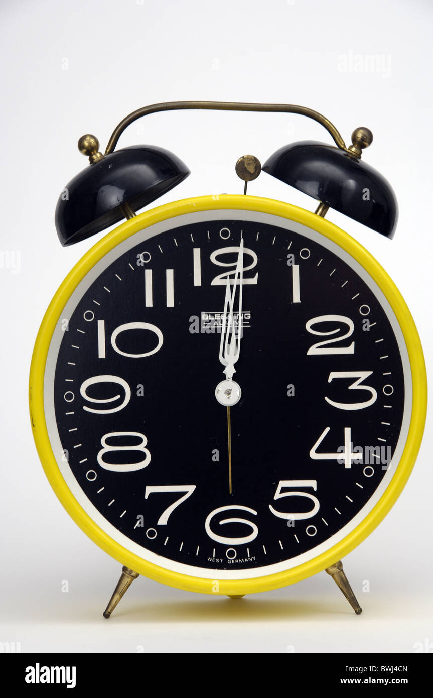 Wecker Uhr Armbanduhr eine nach zwölf Mal Symbol Studio innen Stockfoto