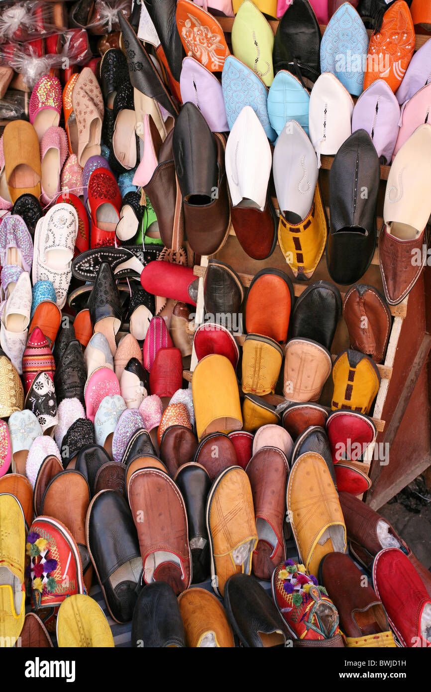 Souk Suk Suq Markt Schuhe waren waren Handel Handel Angebot Angebot Marrakech-Marokko-Afrika-Nordafrika Stockfoto