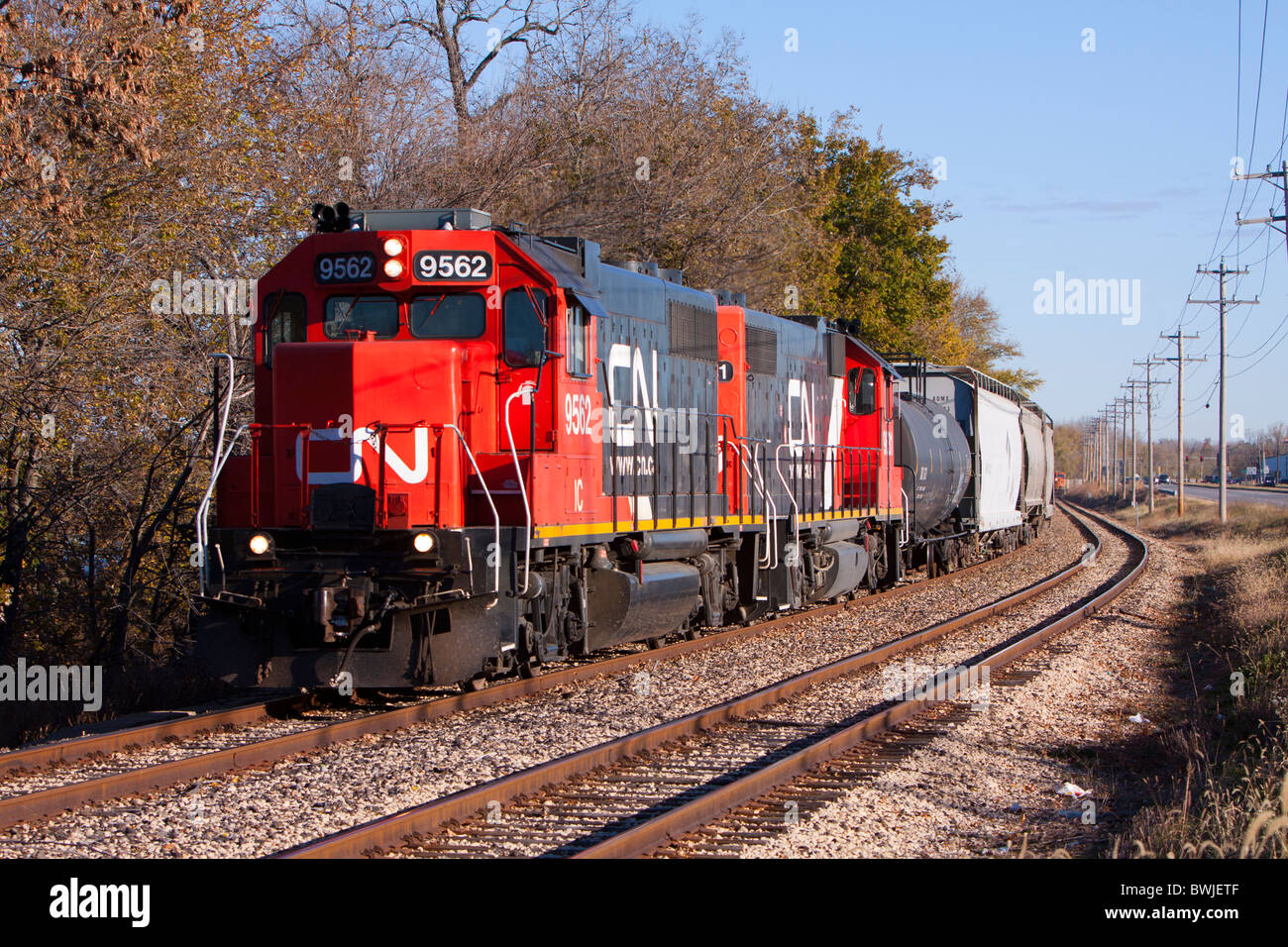 Canadian National Güterzug in Pekin, IL. Stockfoto